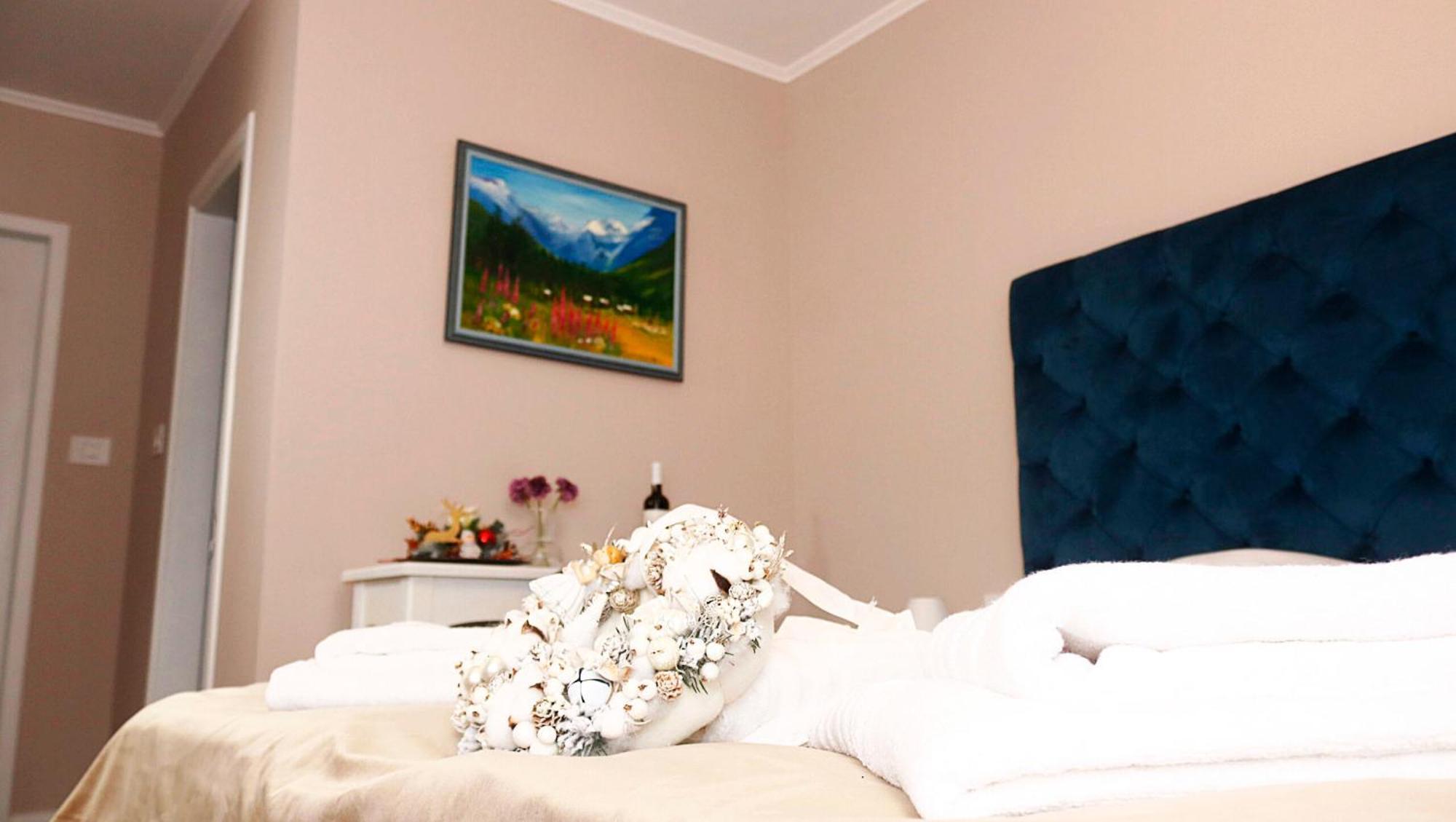Hotel Pensiunea Pink House Runcu Runcu  Zewnętrze zdjęcie