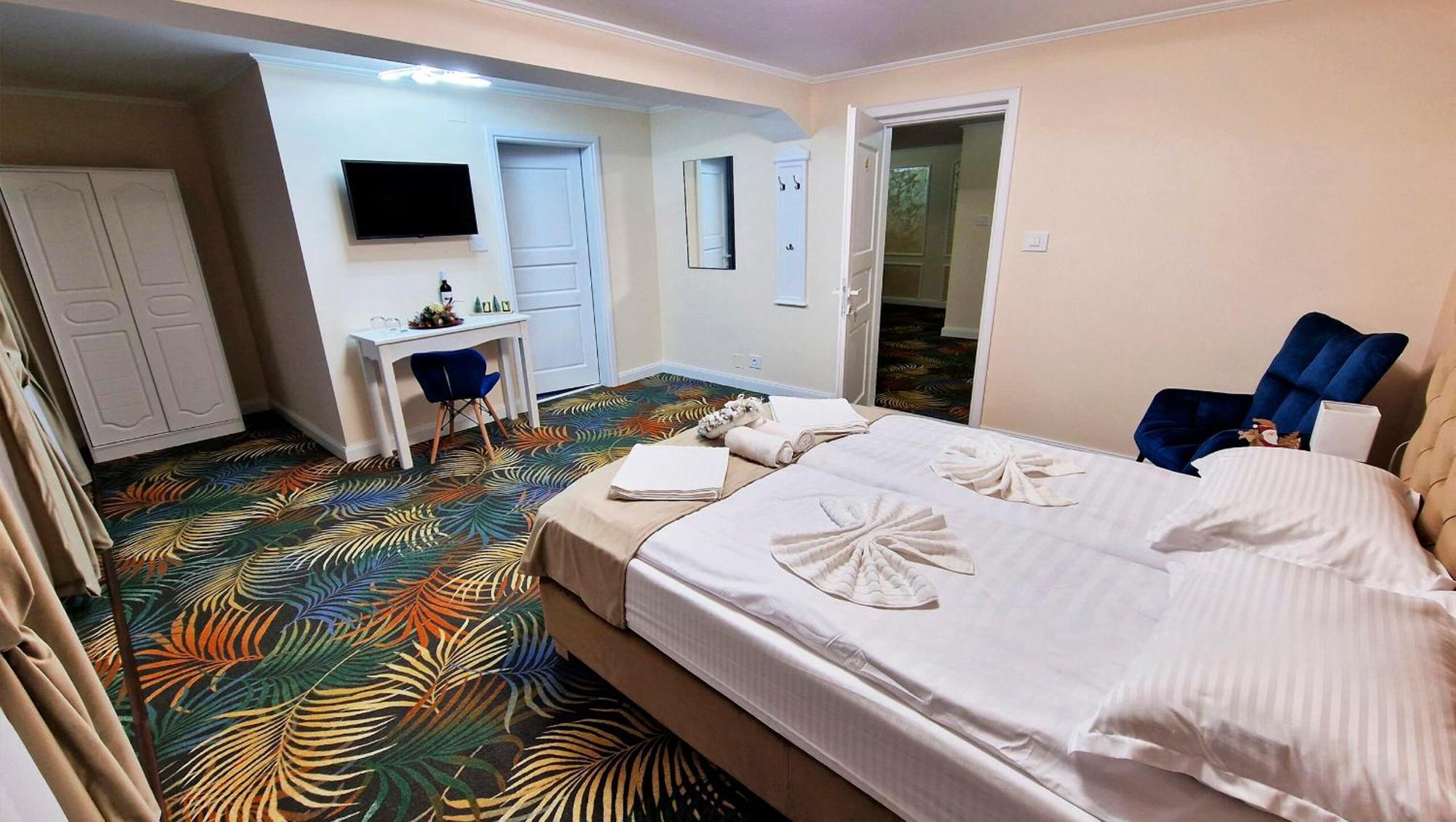 Hotel Pensiunea Pink House Runcu Runcu  Zewnętrze zdjęcie