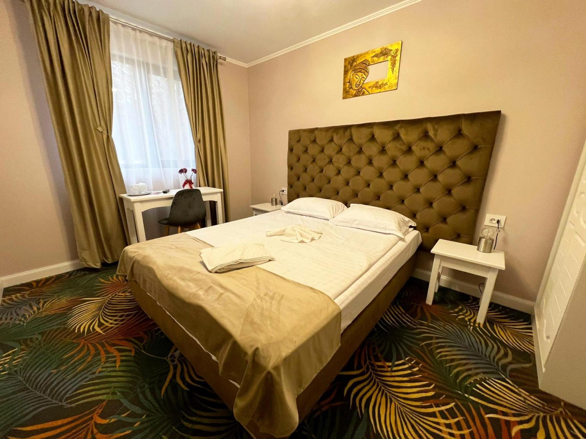 Hotel Pensiunea Pink House Runcu Runcu  Zewnętrze zdjęcie